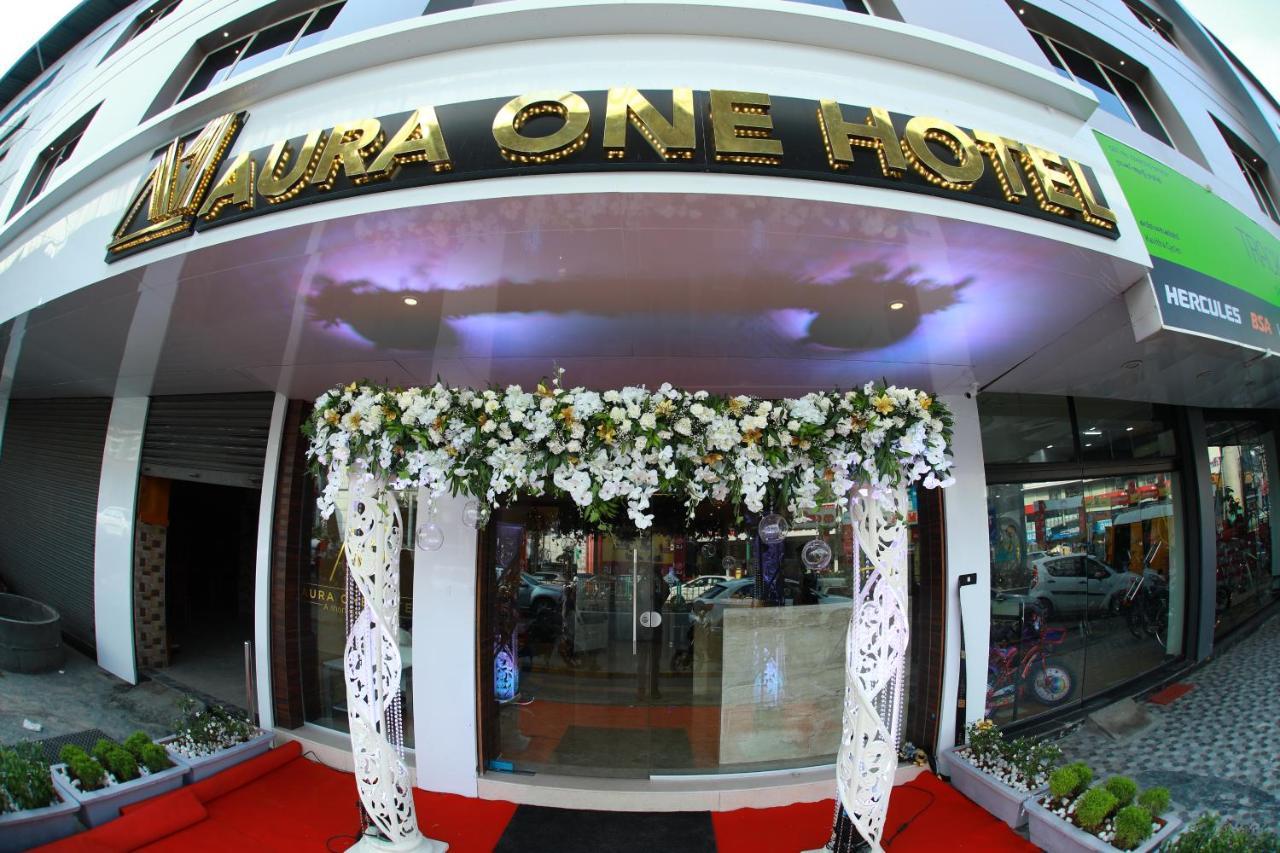 Aura One Hotel Kochi Ngoại thất bức ảnh