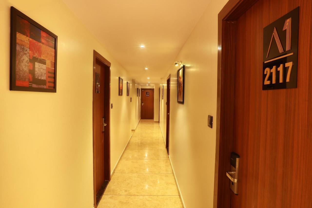 Aura One Hotel Kochi Ngoại thất bức ảnh