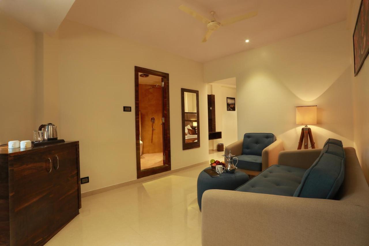 Aura One Hotel Kochi Ngoại thất bức ảnh