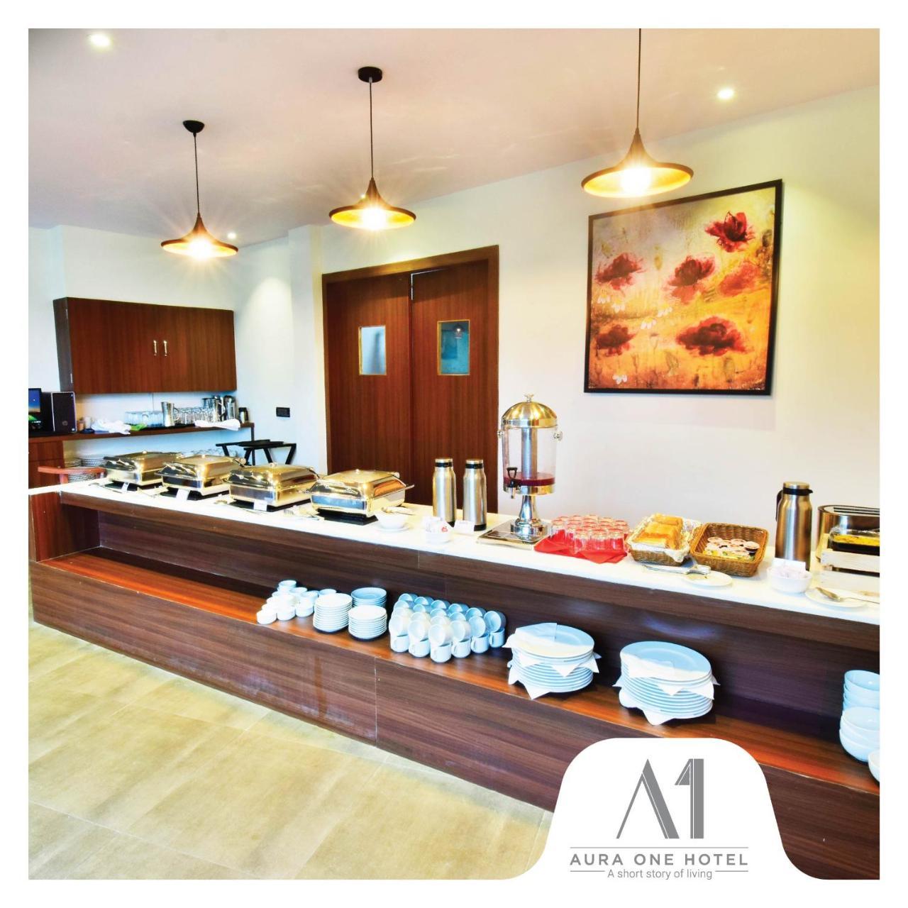 Aura One Hotel Kochi Ngoại thất bức ảnh