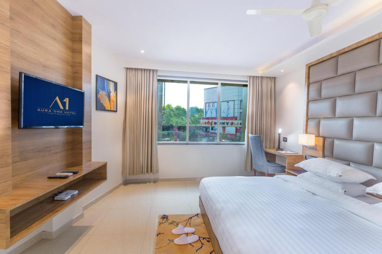 Aura One Hotel Kochi Ngoại thất bức ảnh