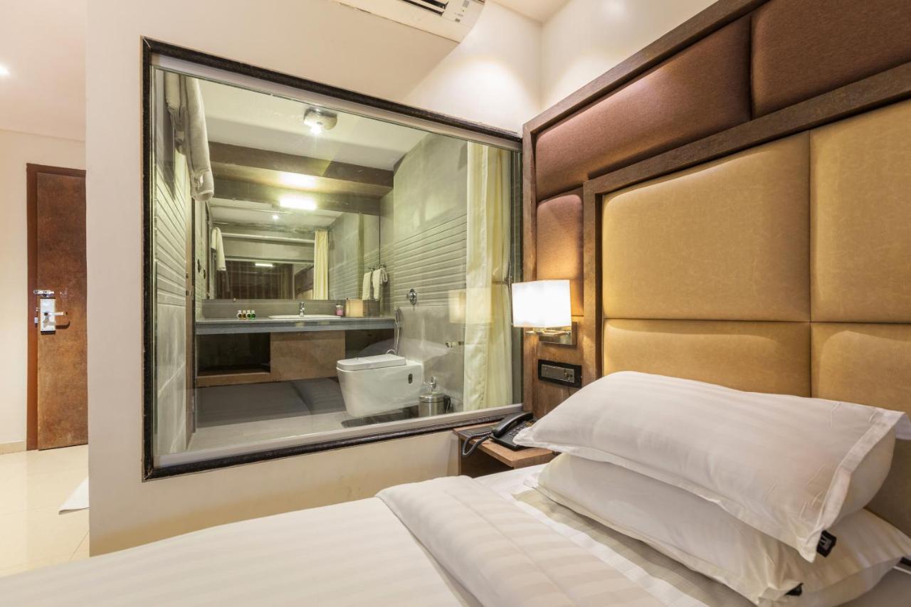 Aura One Hotel Kochi Ngoại thất bức ảnh